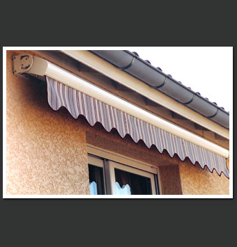 Store banne coffre